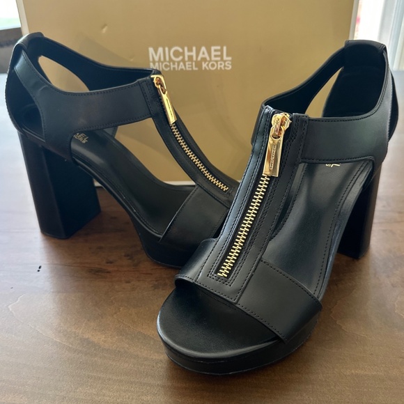 Michael Kors Berkley Mid Sandal Black Leather Platform Gold Zipper Women's 6.5 - Picture 1 of 9